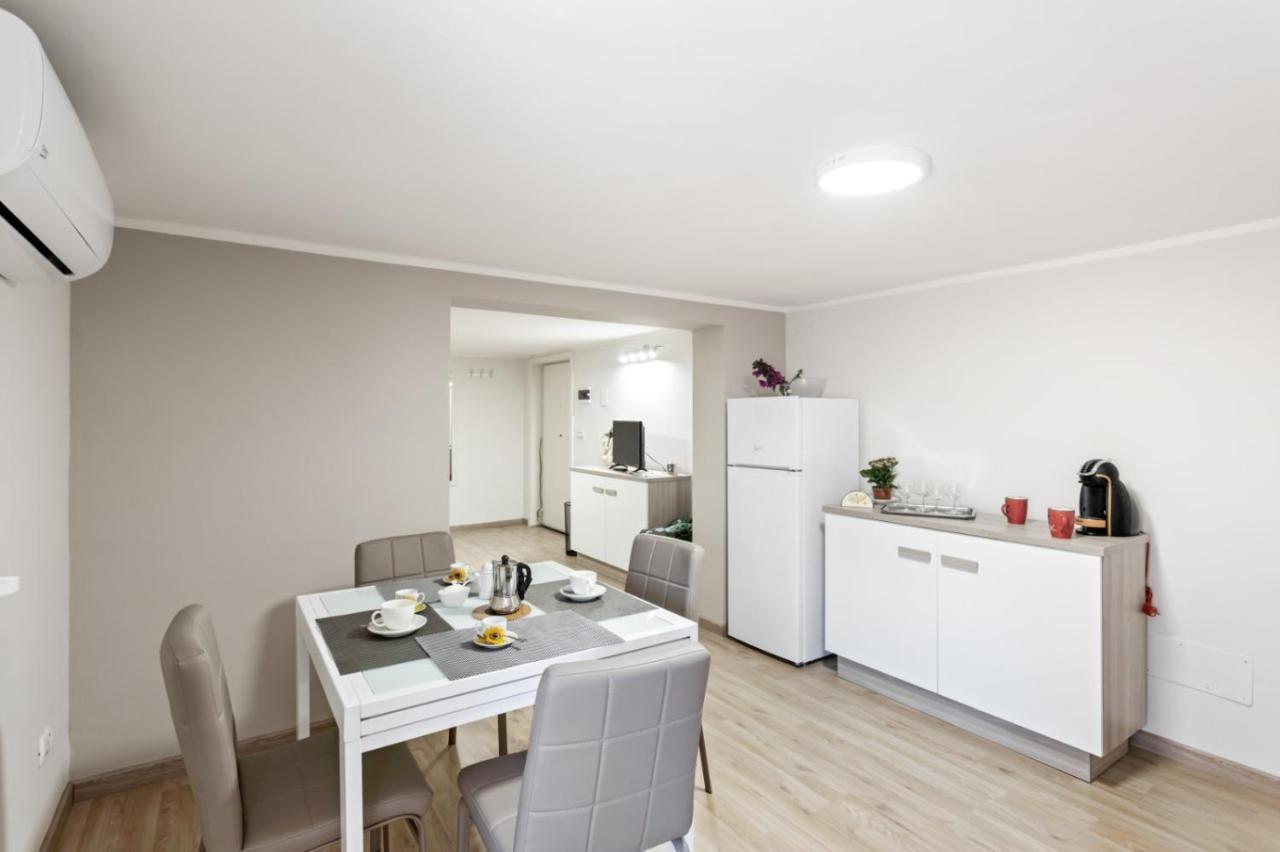 Villa Bellini Cosy Flat คาตาเนีย ภายนอก รูปภาพ